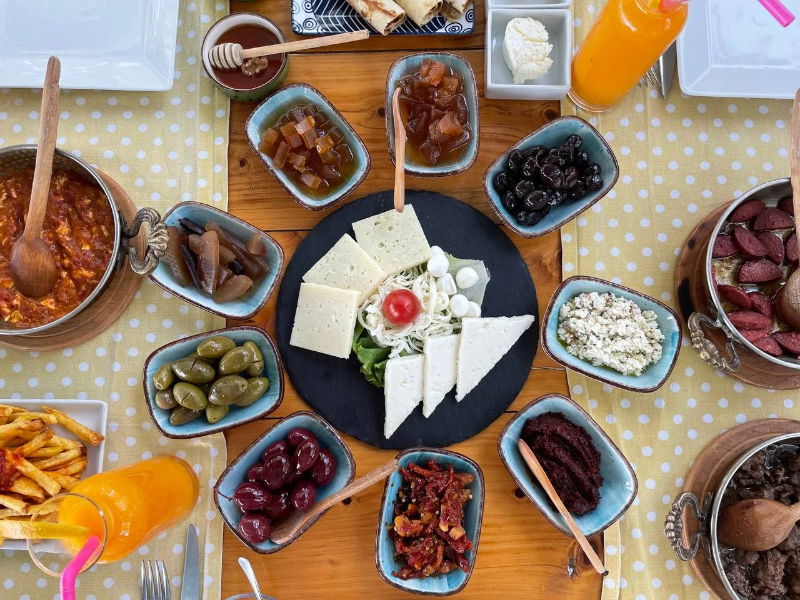 Kozalak kahvaltı evi