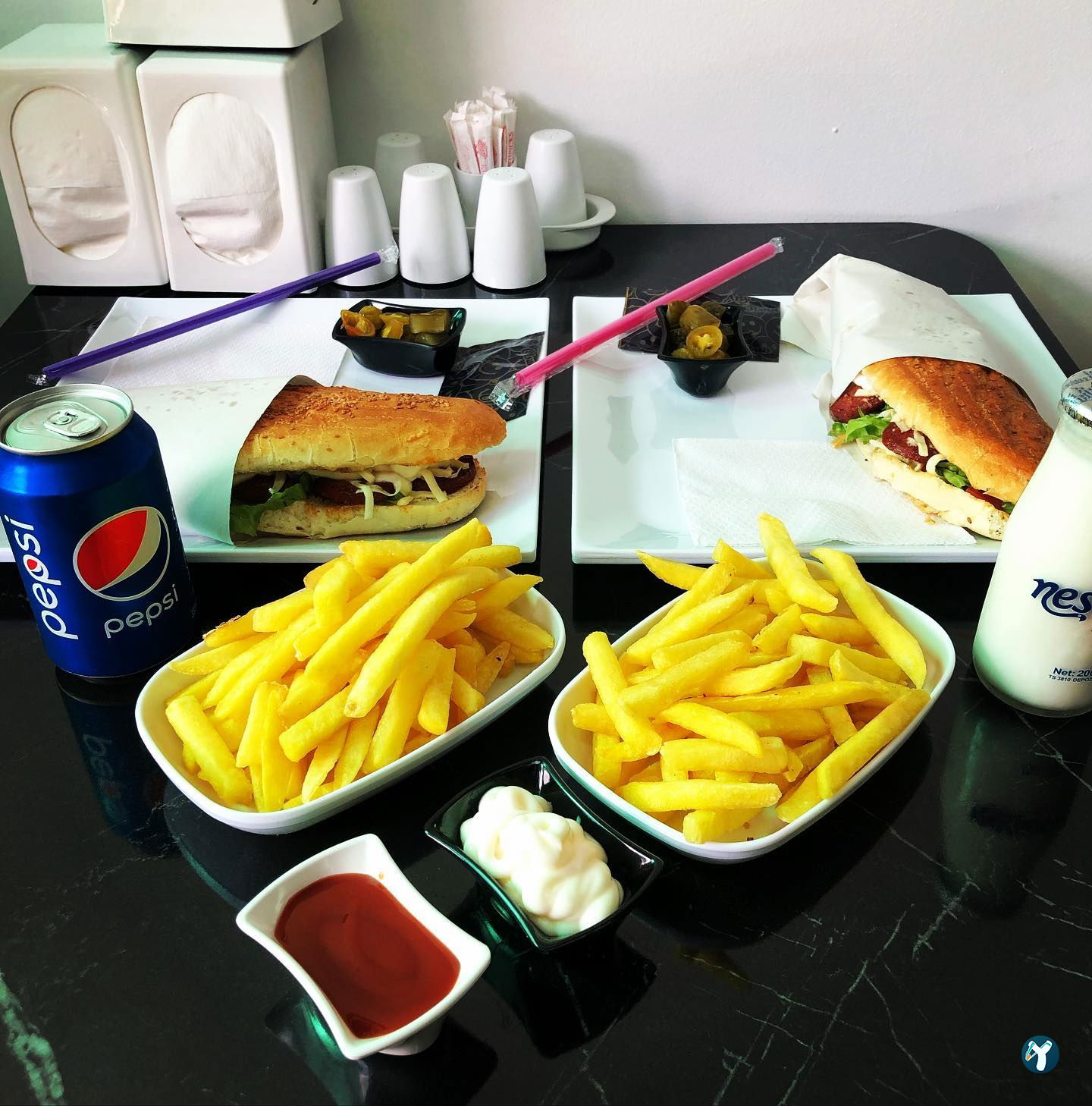 CANBURGER