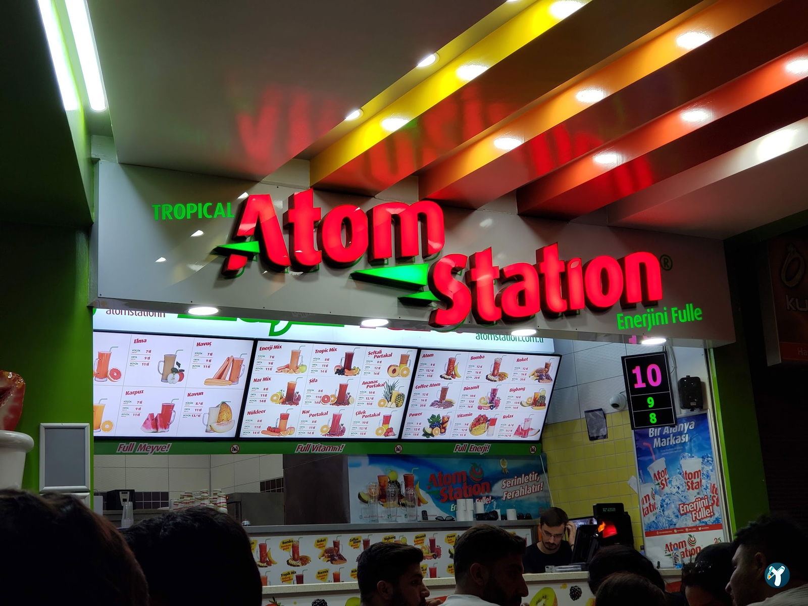 Vitamin Tropicana Cafe