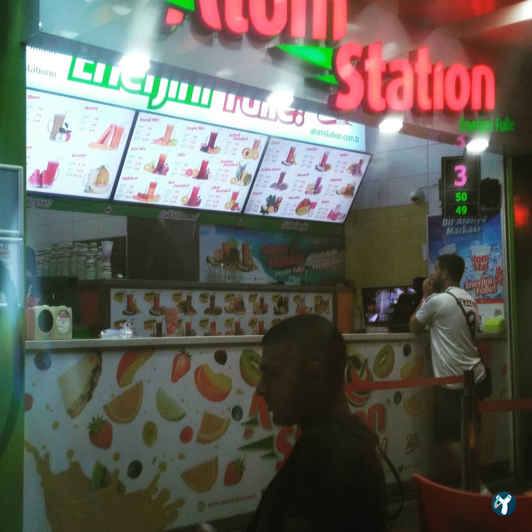 Vitamin Tropicana Cafe
