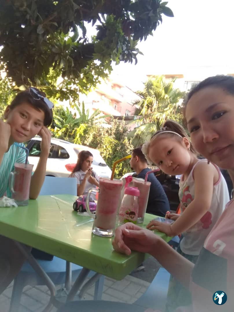 Vitamin Tropicana Cafe