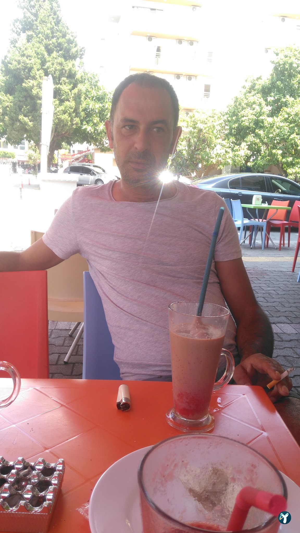 Vitamin Tropicana Cafe