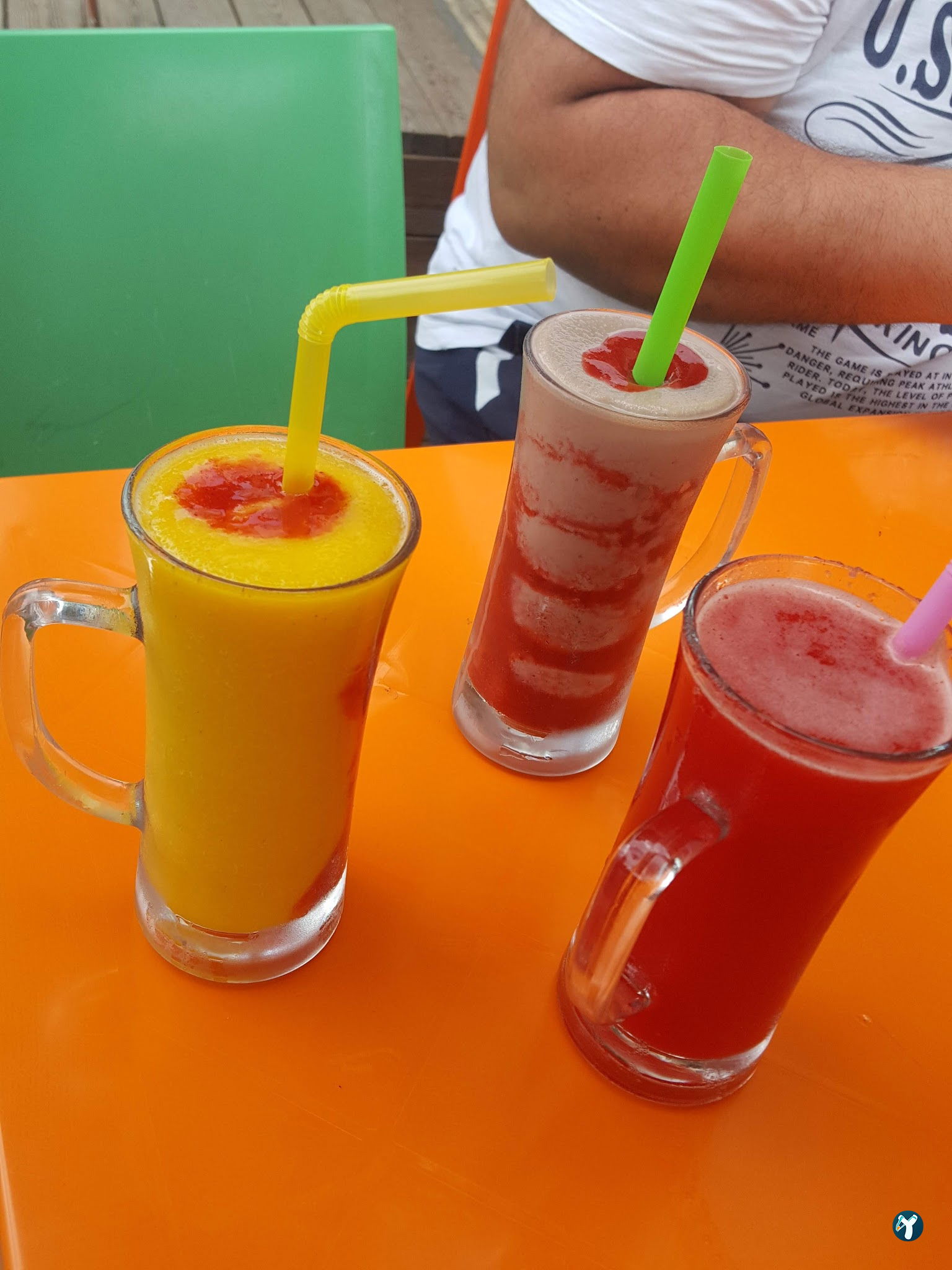 Vitamin Tropicana Cafe