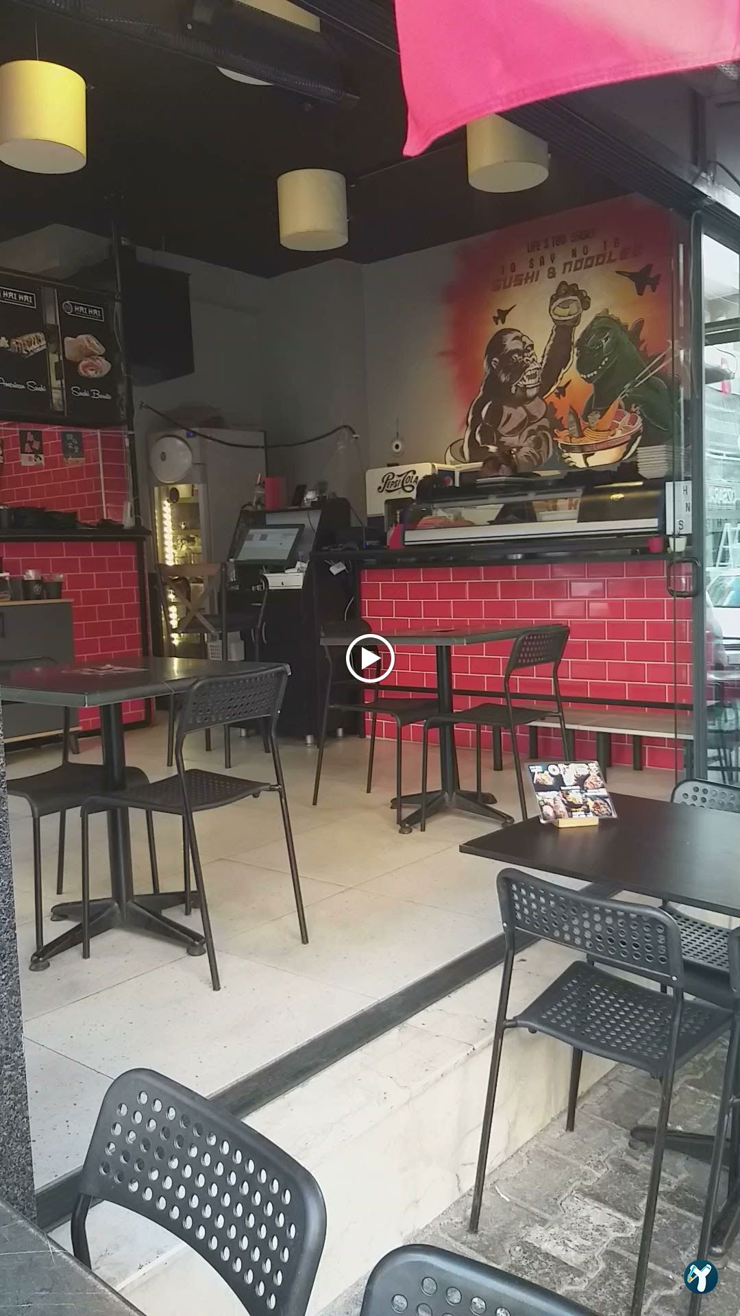 Hai Hai Sushi Bar & Asian Kitchen