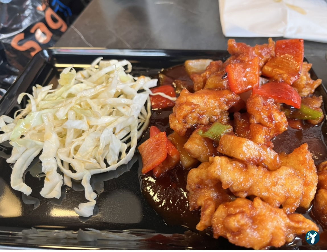 Hai Hai Sushi Bar & Asian Kitchen