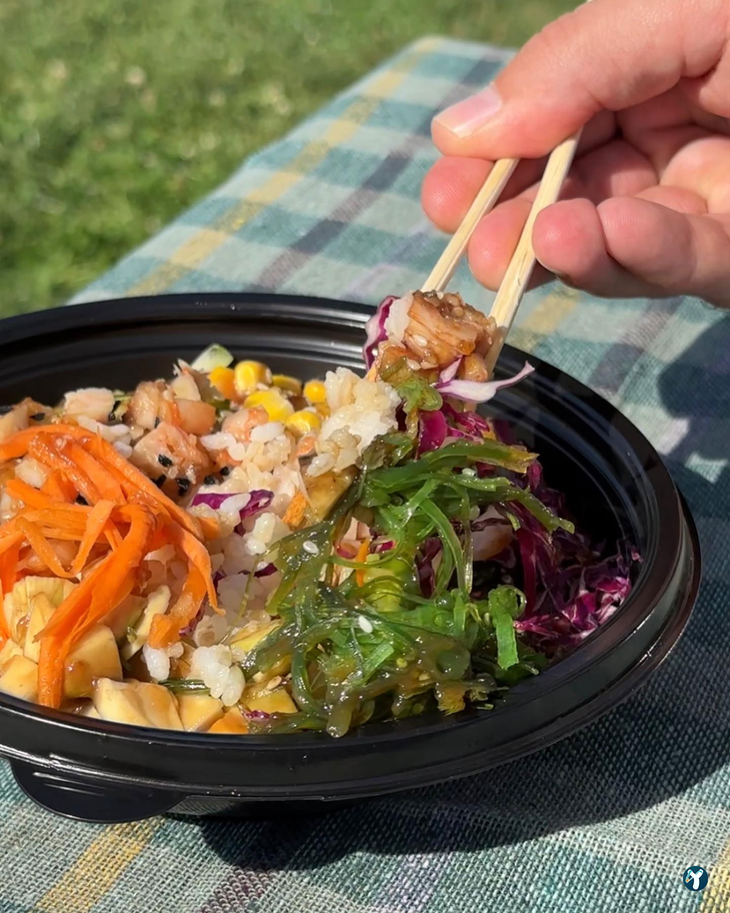 Hai Hai Sushi Bar & Asian Kitchen