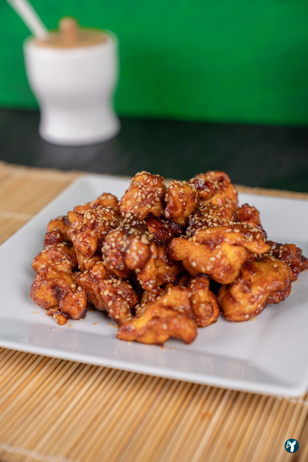 Hai Hai Sushi Bar & Asian Kitchen