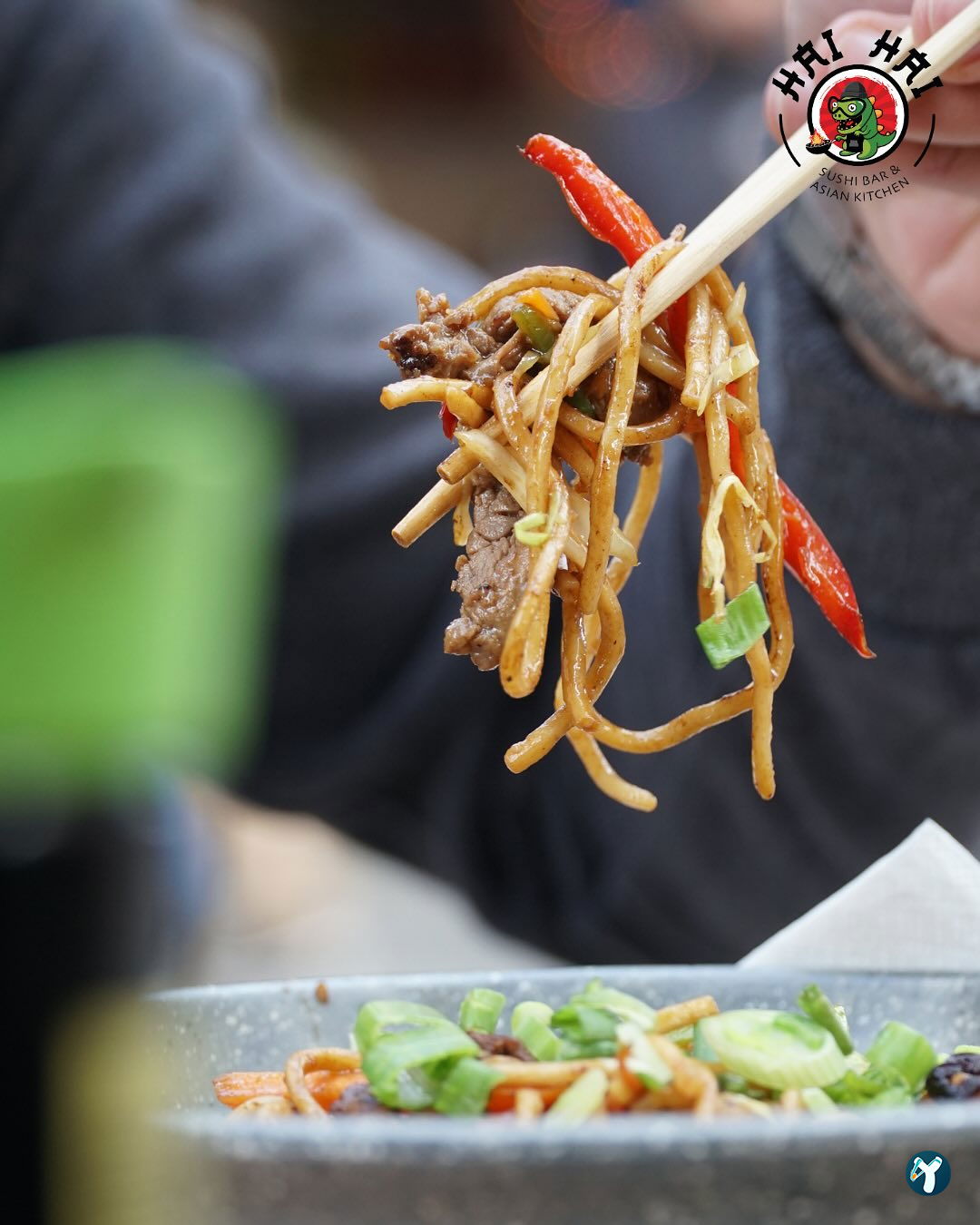 Hai Hai Sushi Bar & Asian Kitchen