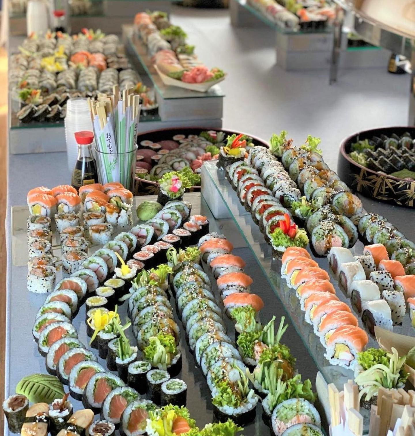 Hai Hai Sushi Bar & Asian Kitchen