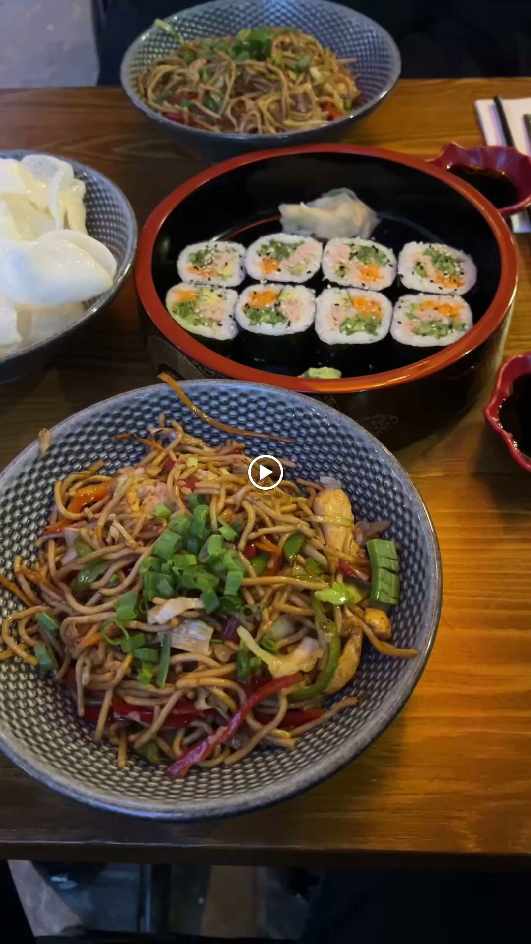 Hai Hai Sushi Bar & Asian Kitchen