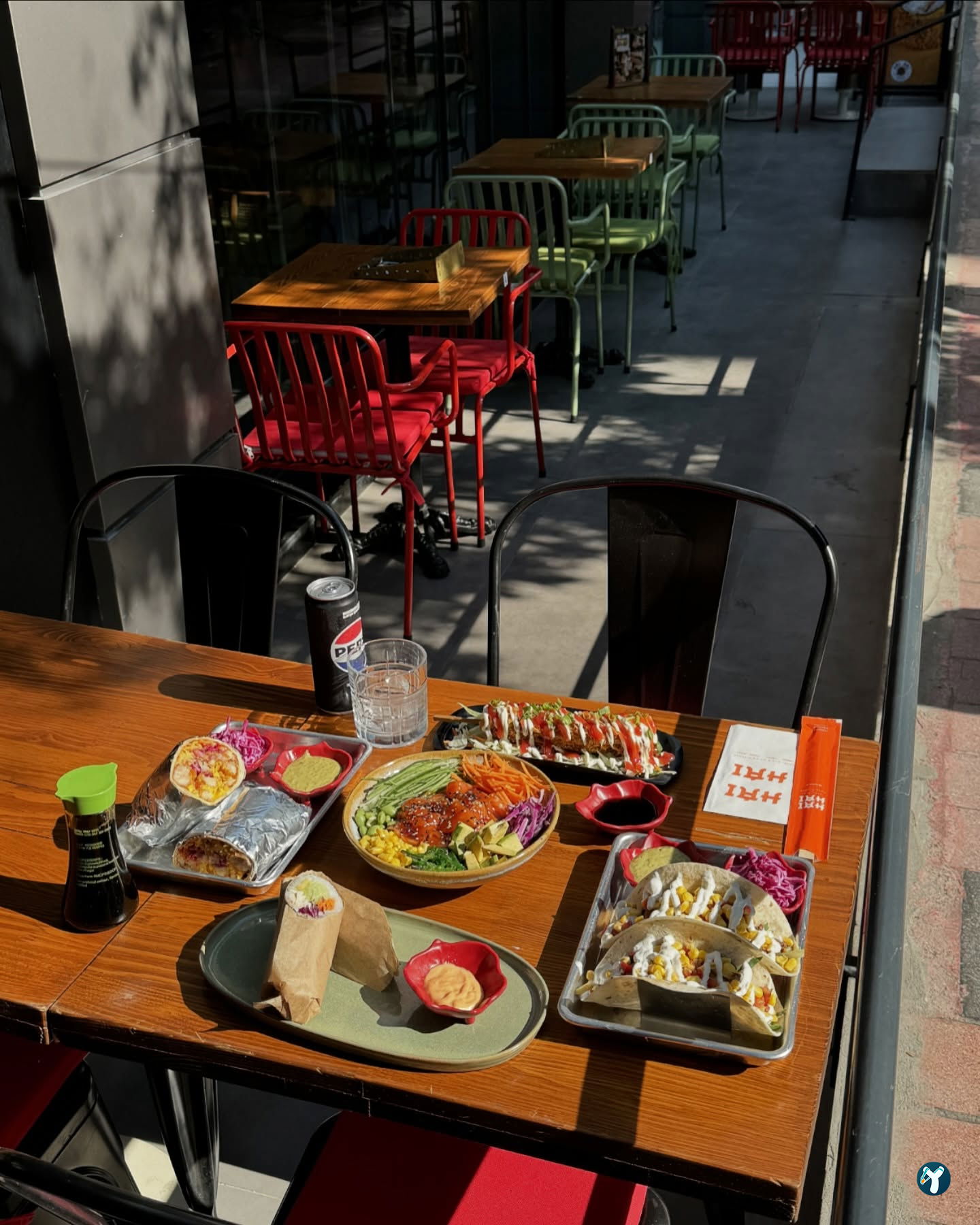 Hai Hai Sushi Bar & Asian Kitchen