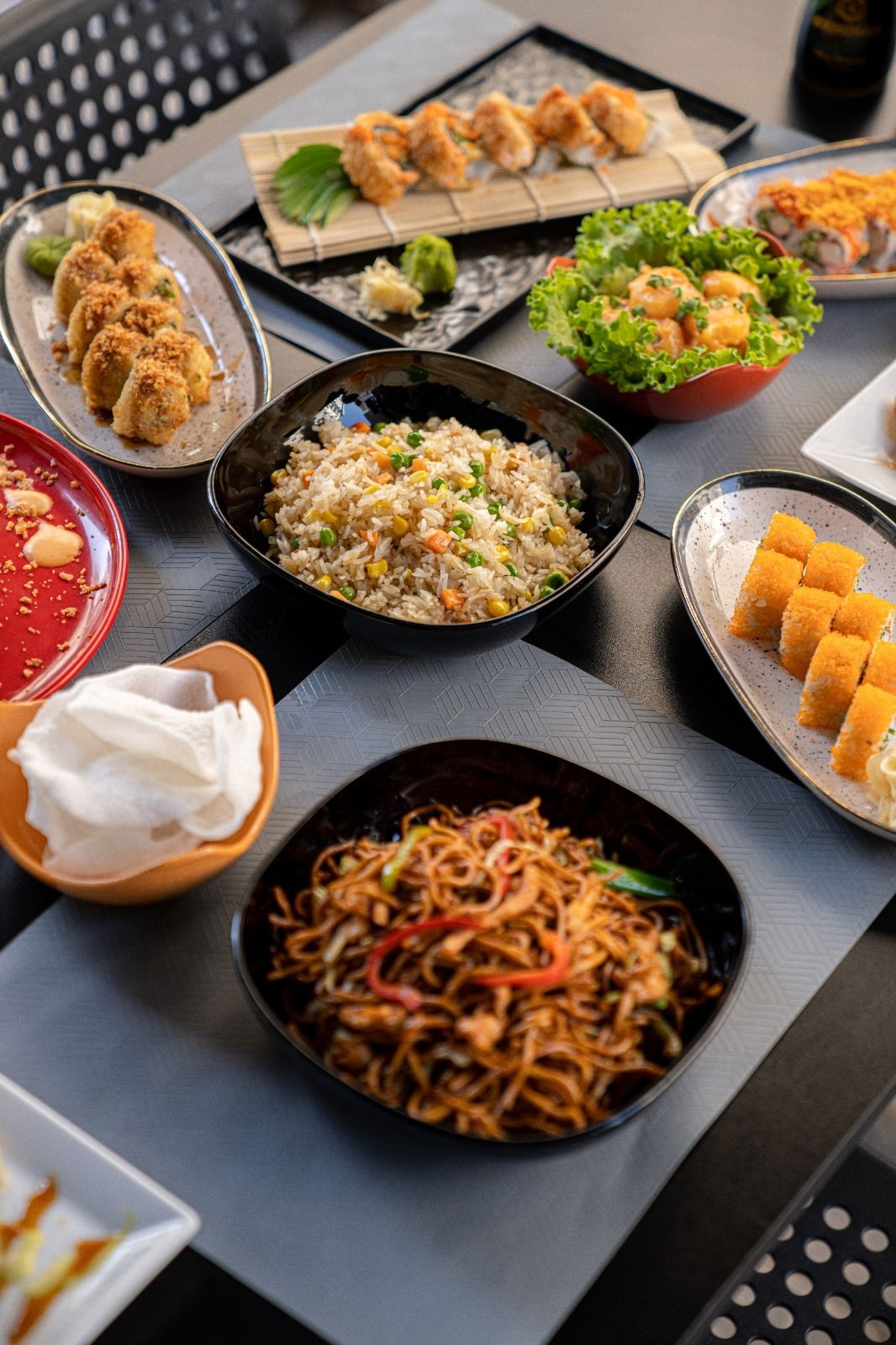 Hai Hai Sushi Bar & Asian Kitchen