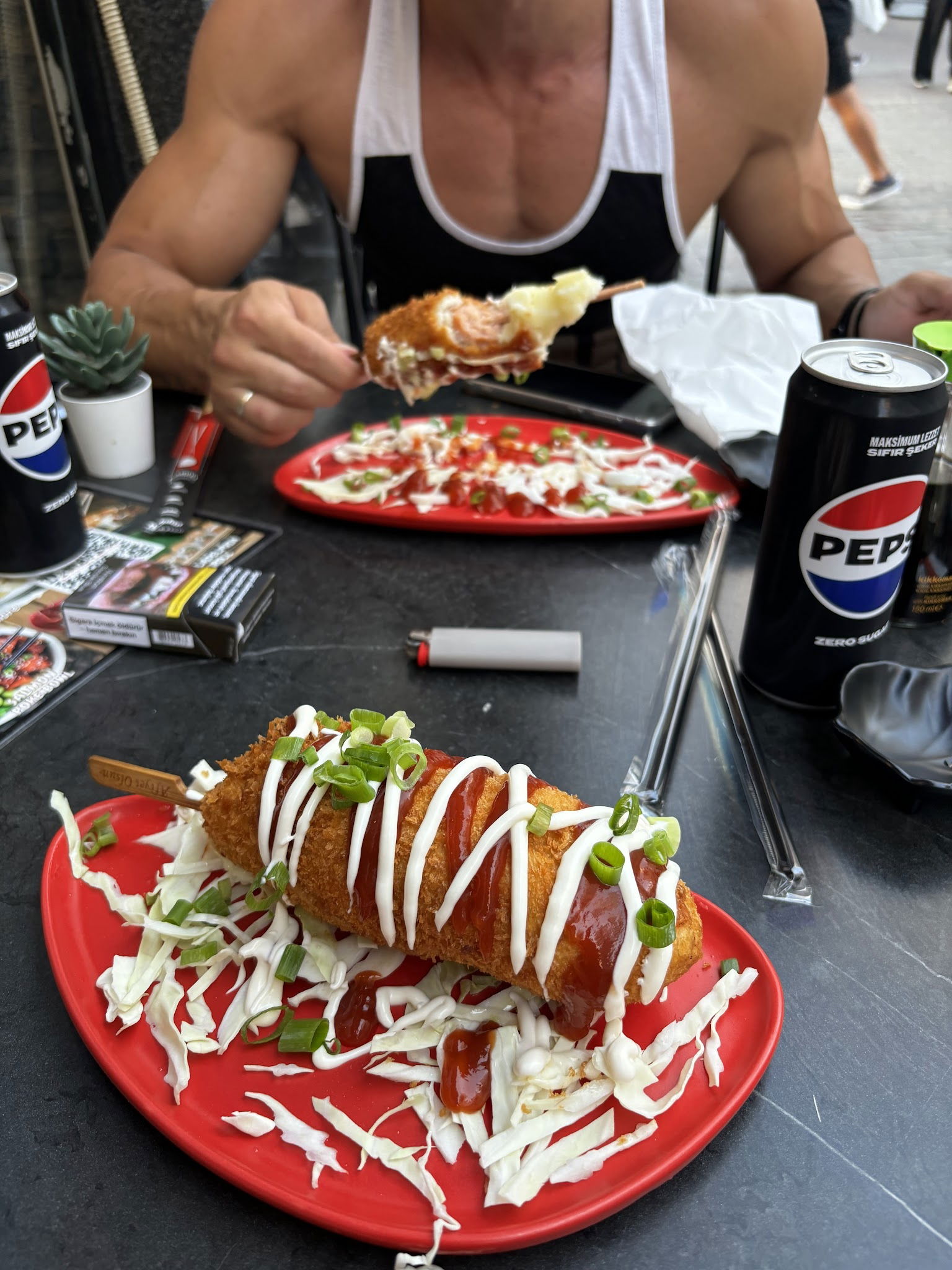 Hai Hai Sushi Bar & Asian Kitchen