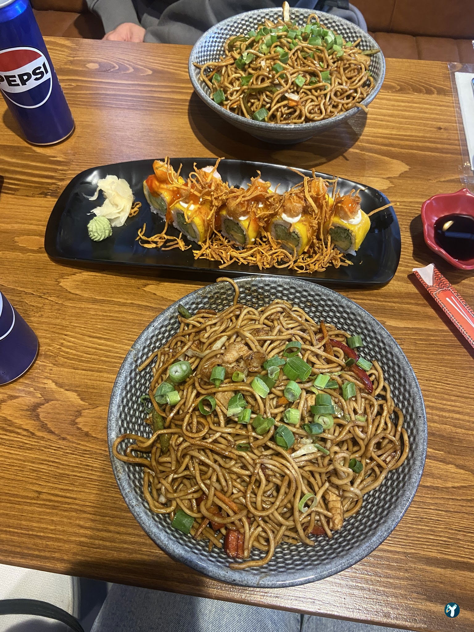 Hai Hai Sushi Bar & Asian Kitchen