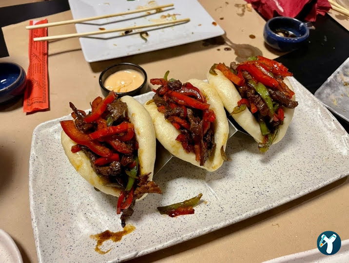 Hai Hai Sushi Bar & Asian Kitchen