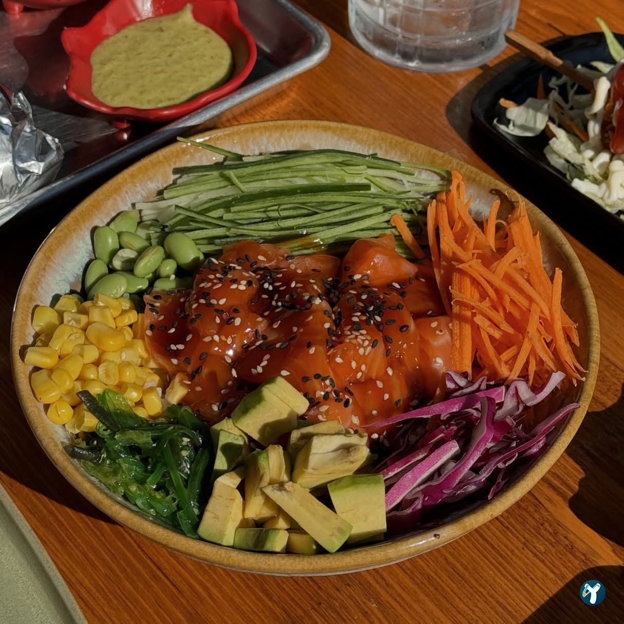 Hai Hai Sushi Bar & Asian Kitchen