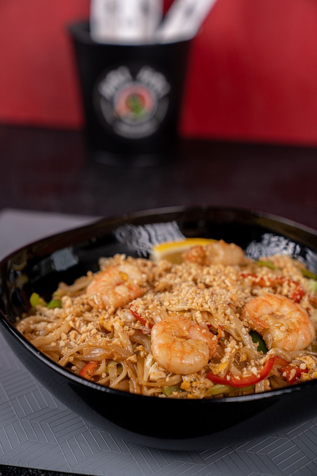 Hai Hai Sushi Bar & Asian Kitchen