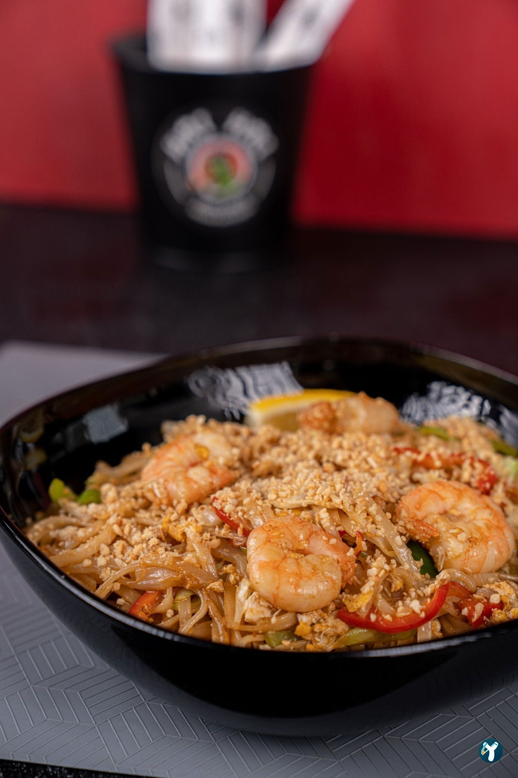 Hai Hai Sushi Bar & Asian Kitchen