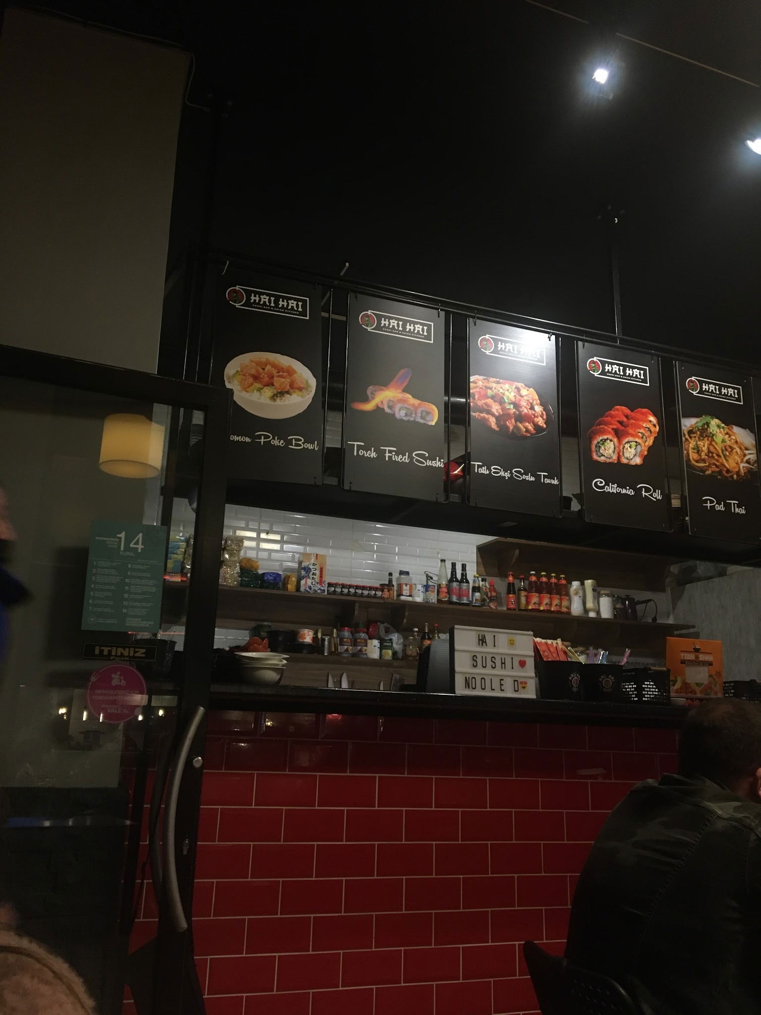 Hai Hai Sushi Bar & Asian Kitchen