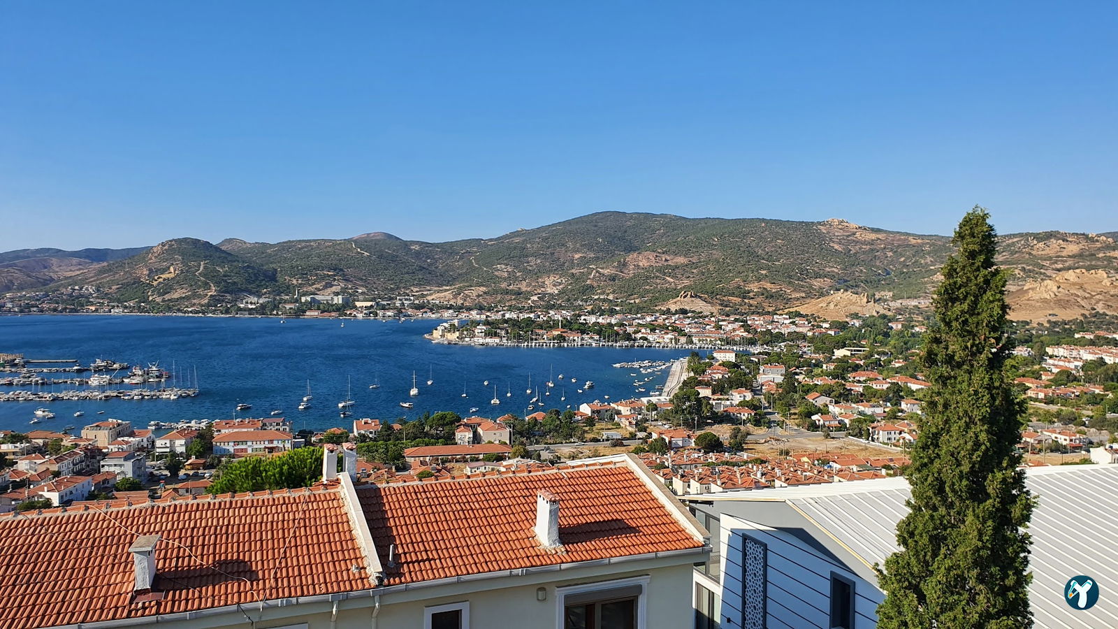 Old Foca Coast