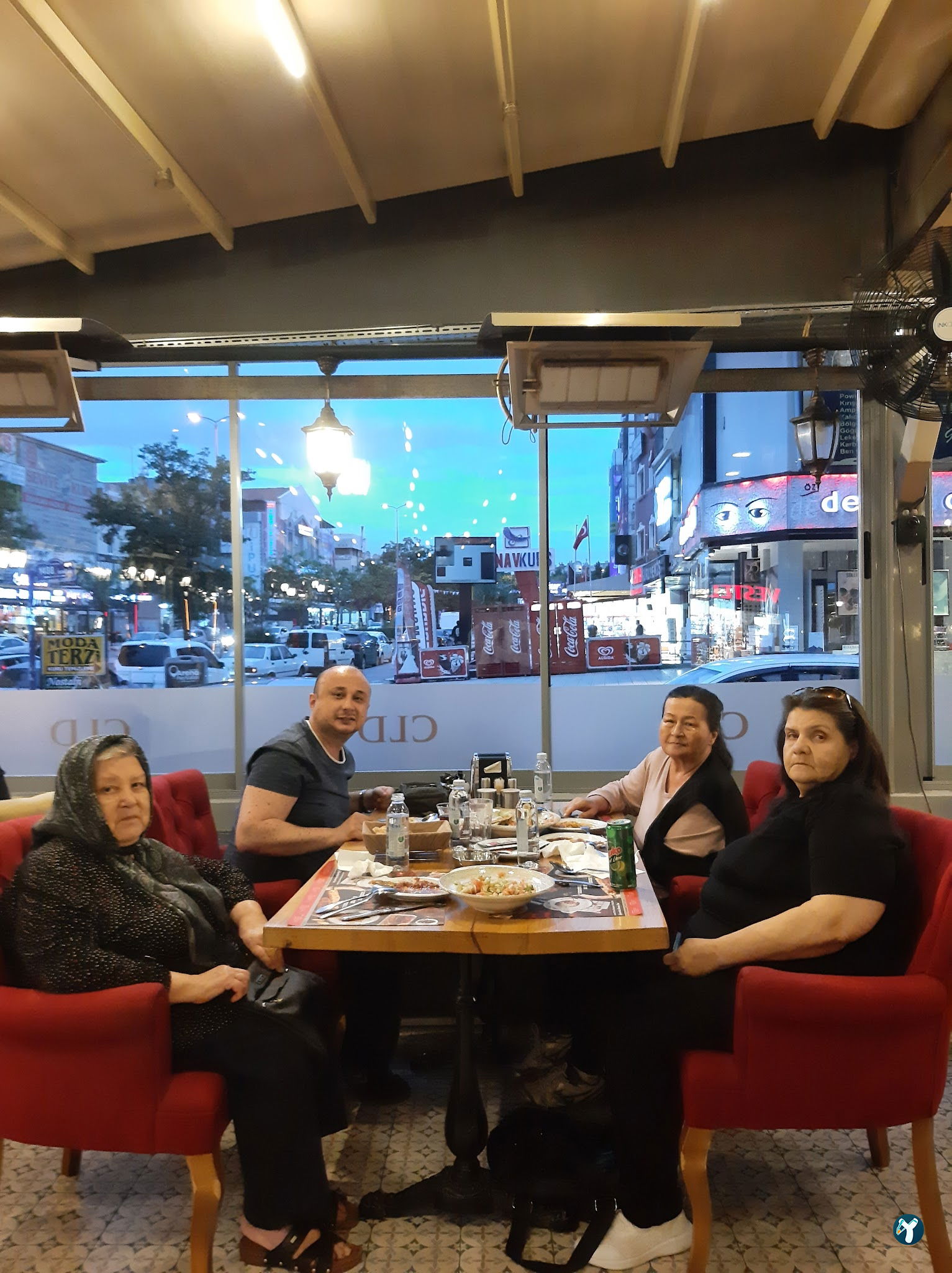 Cumhuriyet Lezzet Dünyası Elvankent