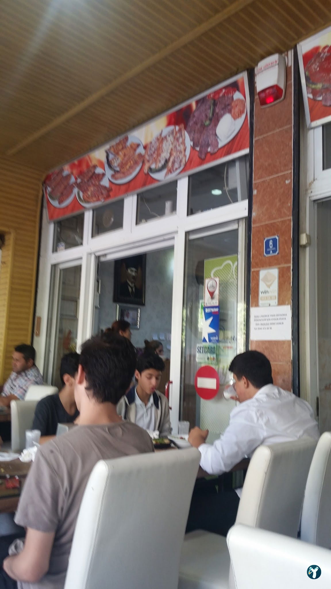 Menderes Pide Salonu