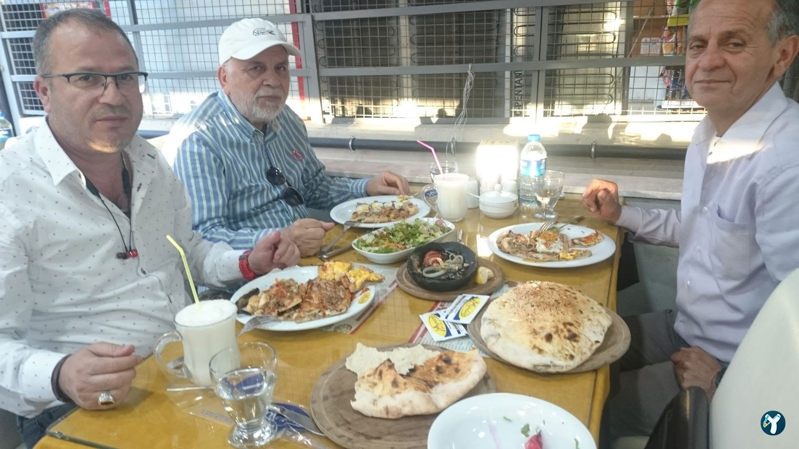 Menderes Pide Salonu