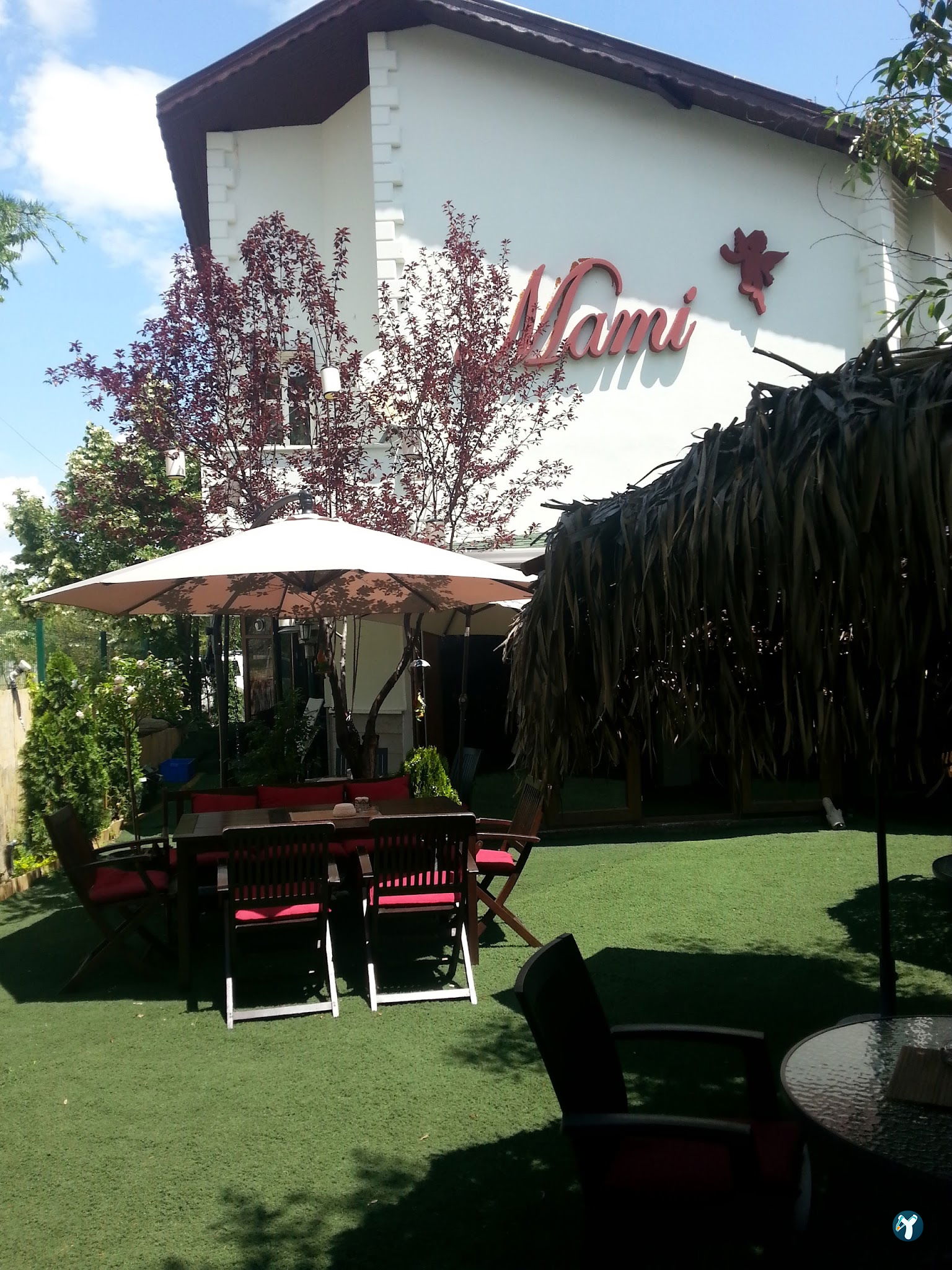 Mami Boutique& Restaurant