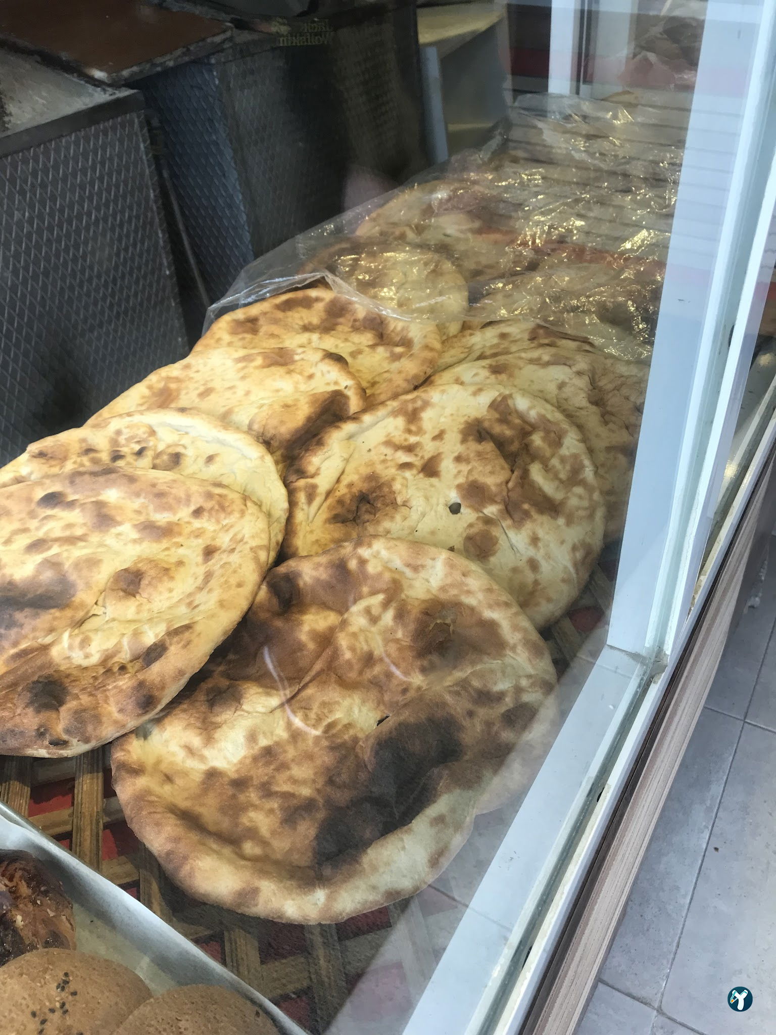 Yöresel Tandir Ekmeği