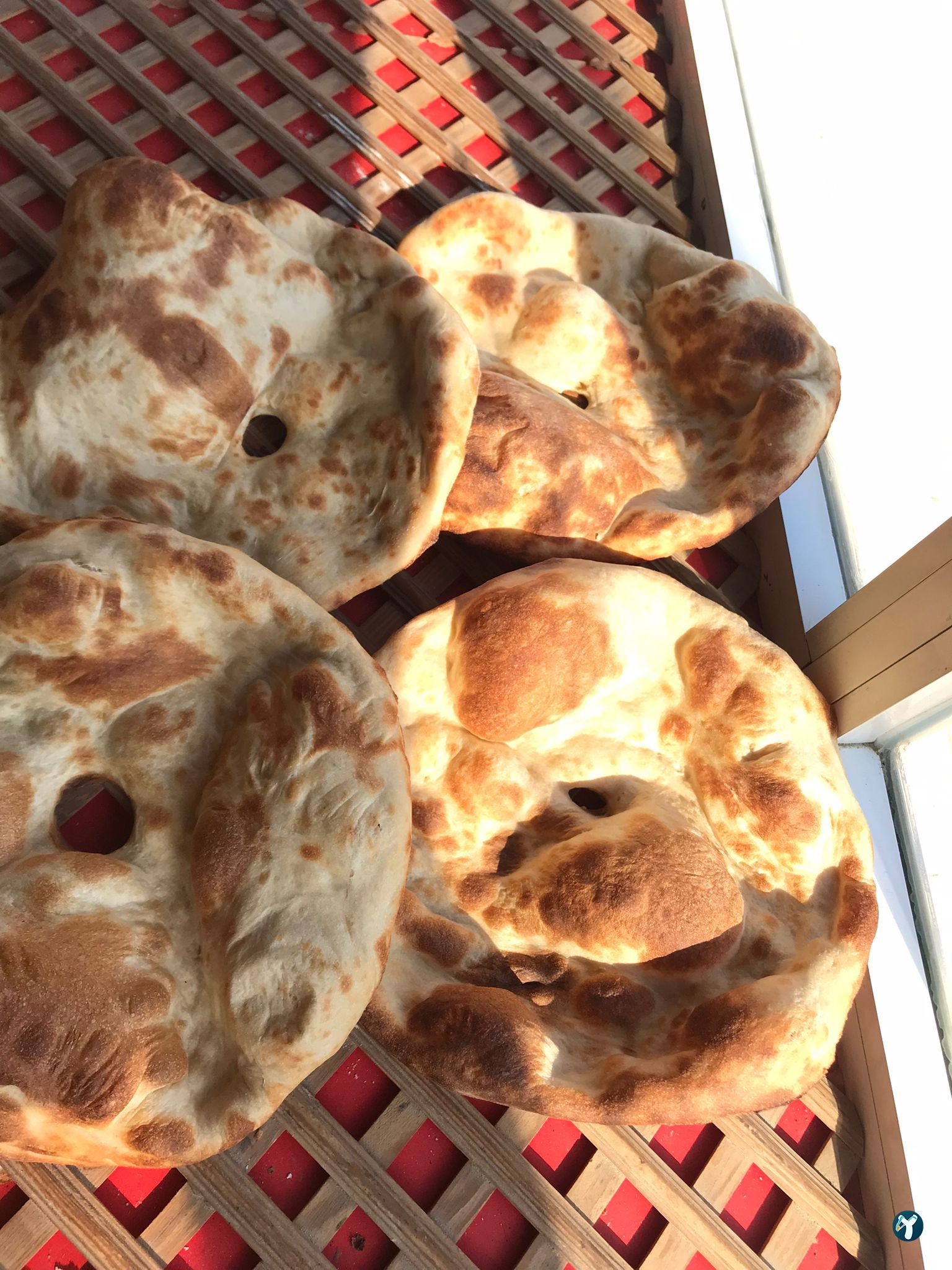 Yöresel Tandir Ekmeği