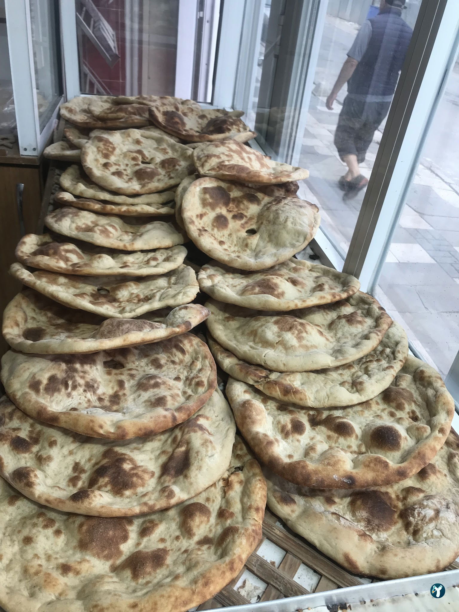 Yöresel Tandir Ekmeği