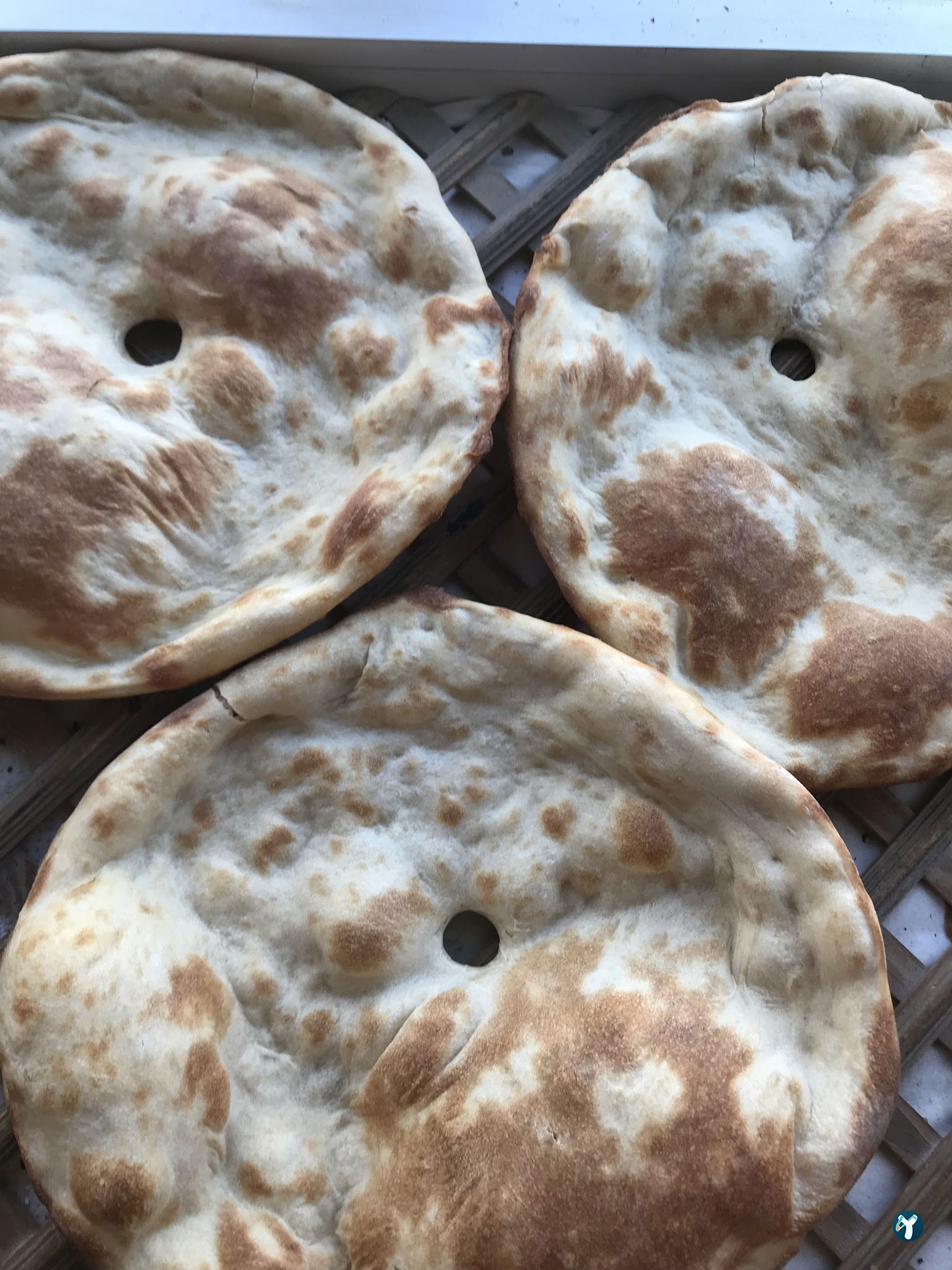 Yöresel Tandir Ekmeği
