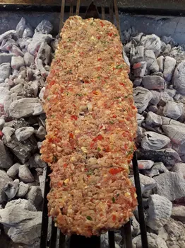 Kebapçi Eser resimleri Kebapçi Eser resimleri