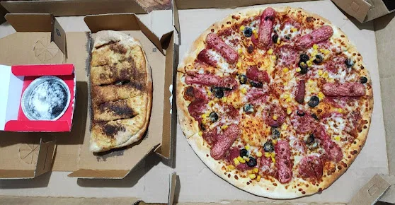 Domino's Pizza Gaziemir resimleri Domino's Pizza Gaziemir resimleri