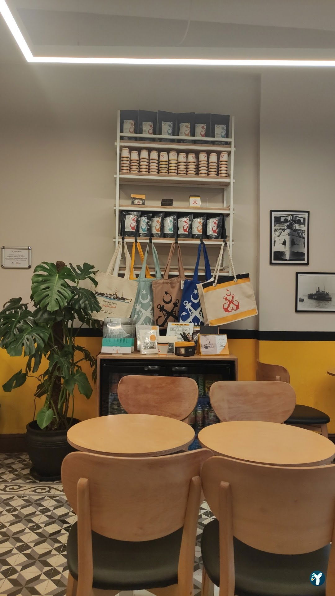 Vapur Kafe