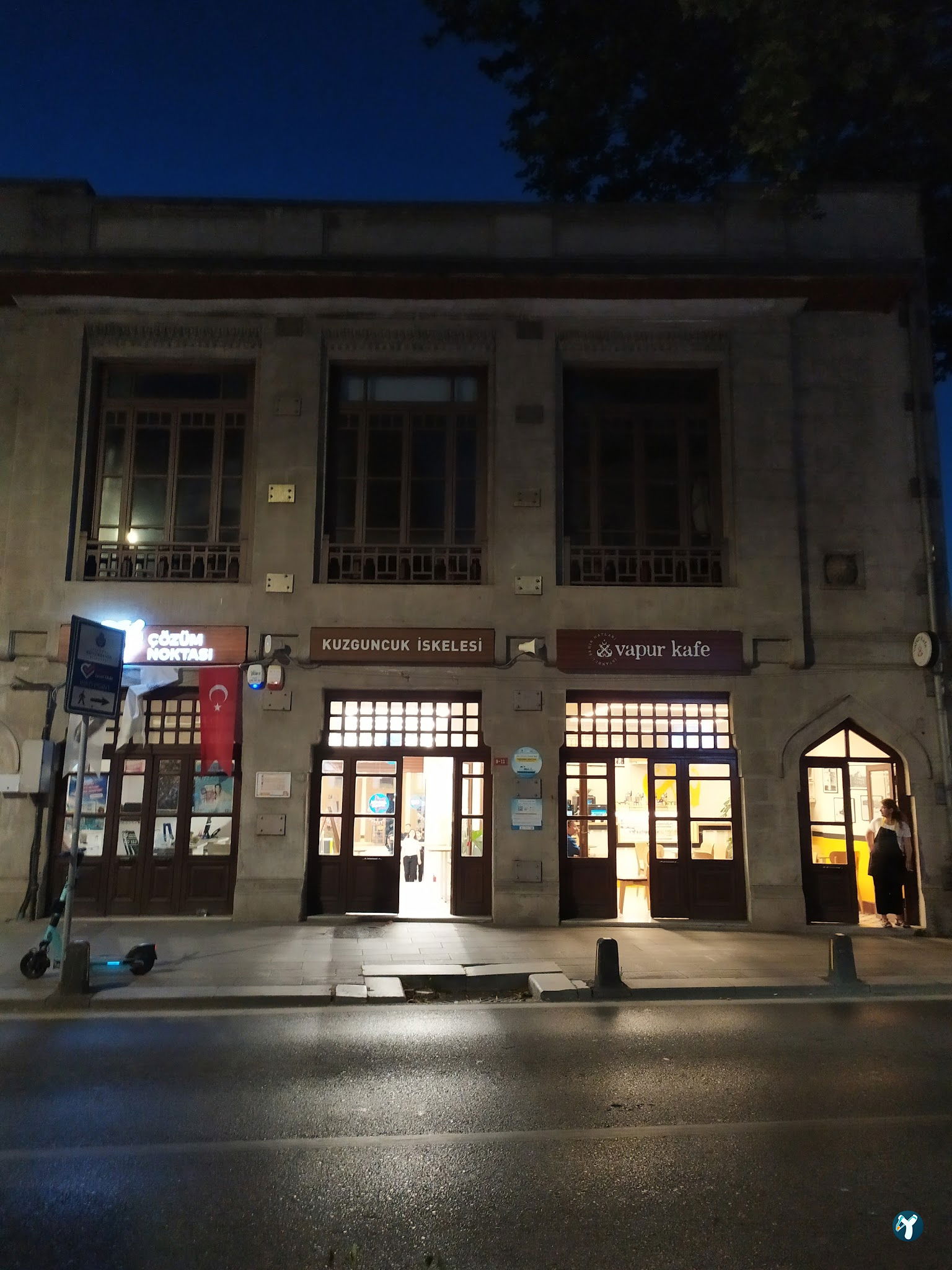 Vapur Kafe