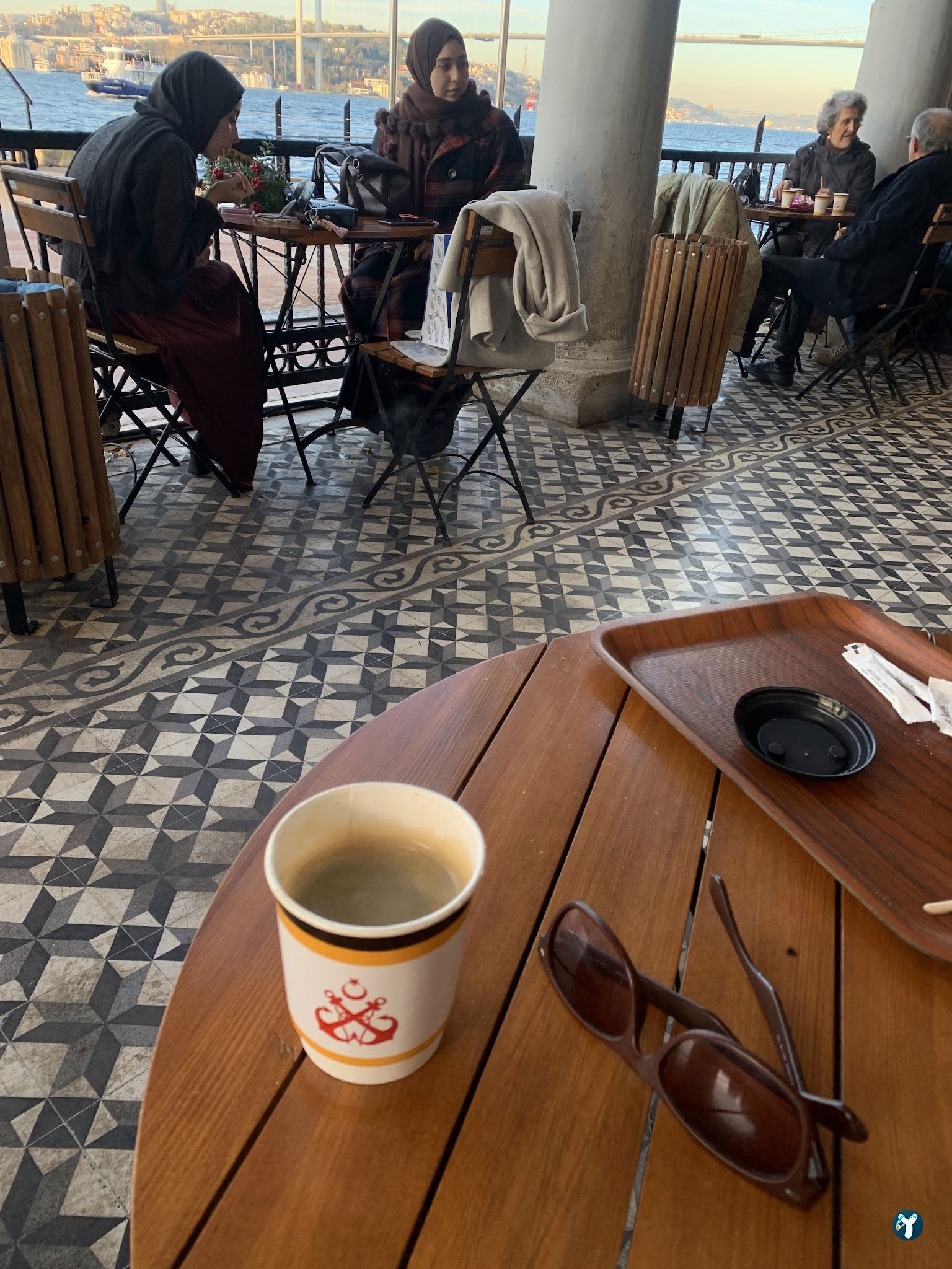 Vapur Kafe