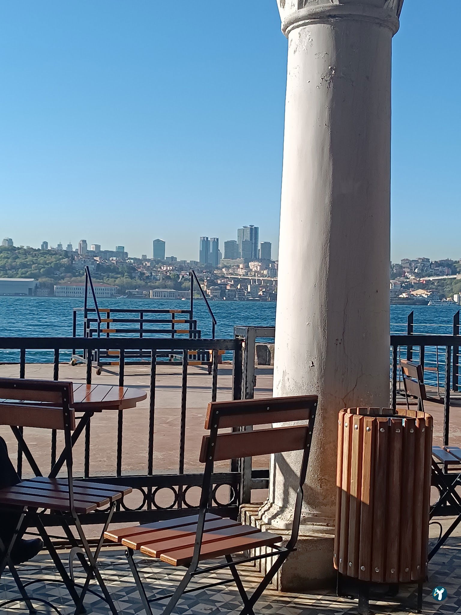 Vapur Kafe