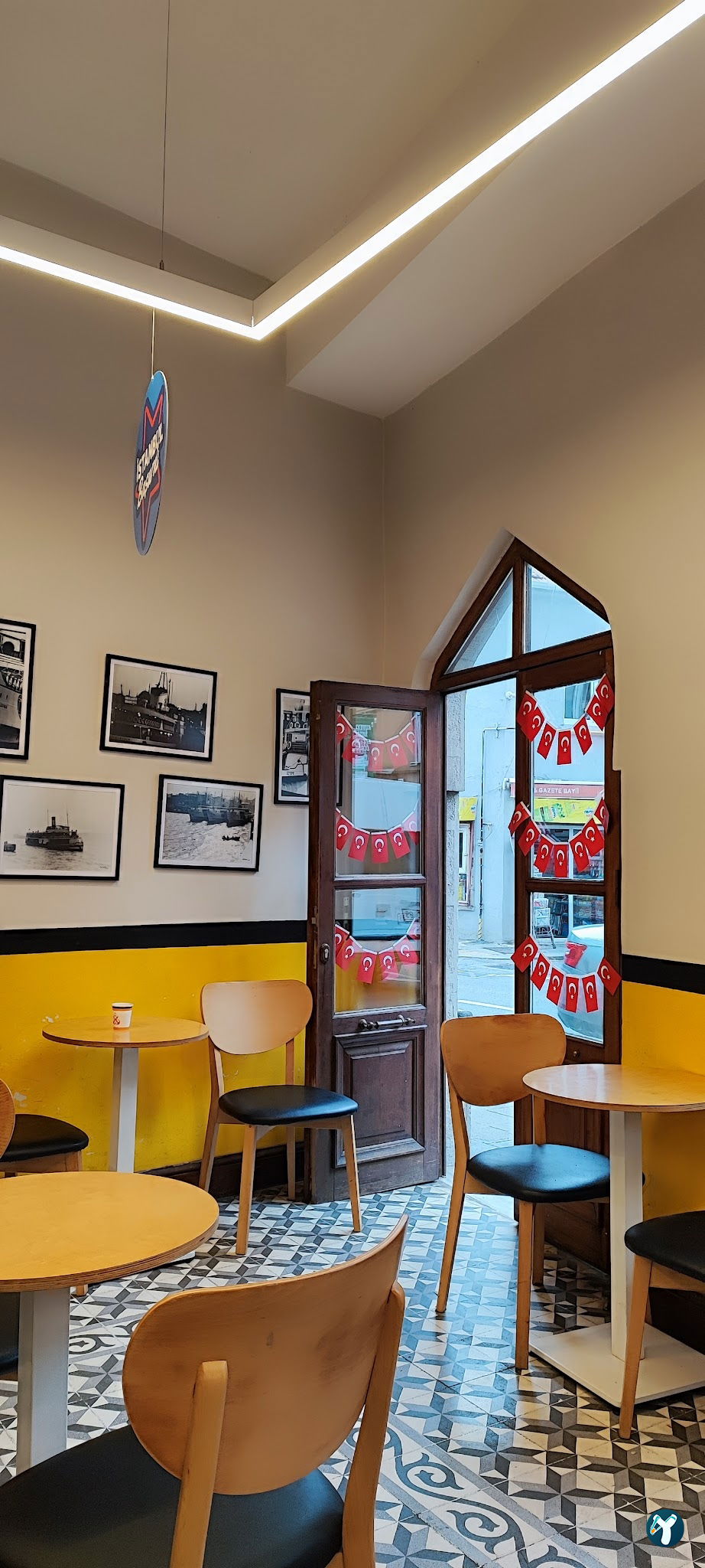 Vapur Kafe