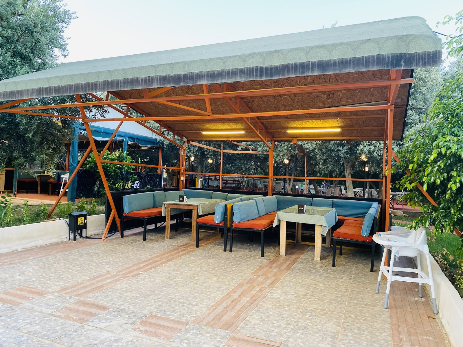 Mi̇sket Restaurant