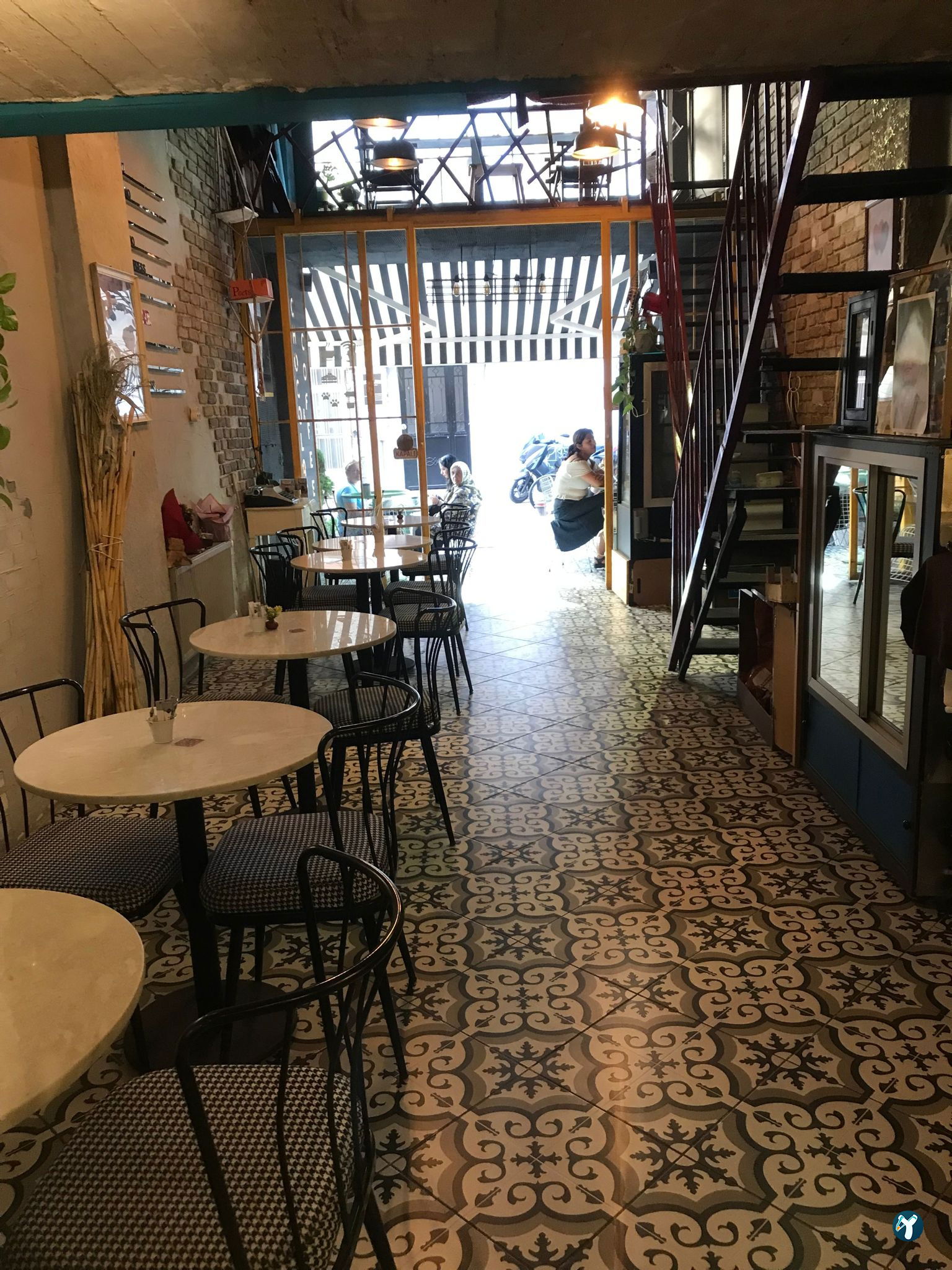 Dead Poets Chocolate & Coffee