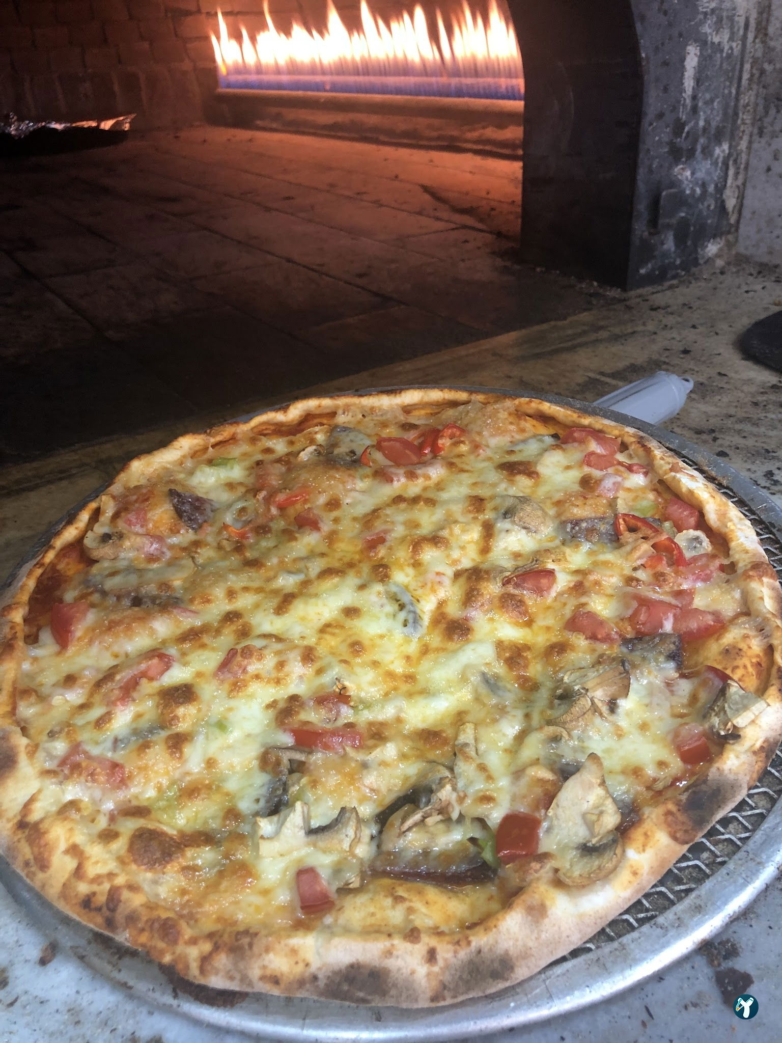 Hira Kebap Pide Lahmacun Ve Döner Salonu