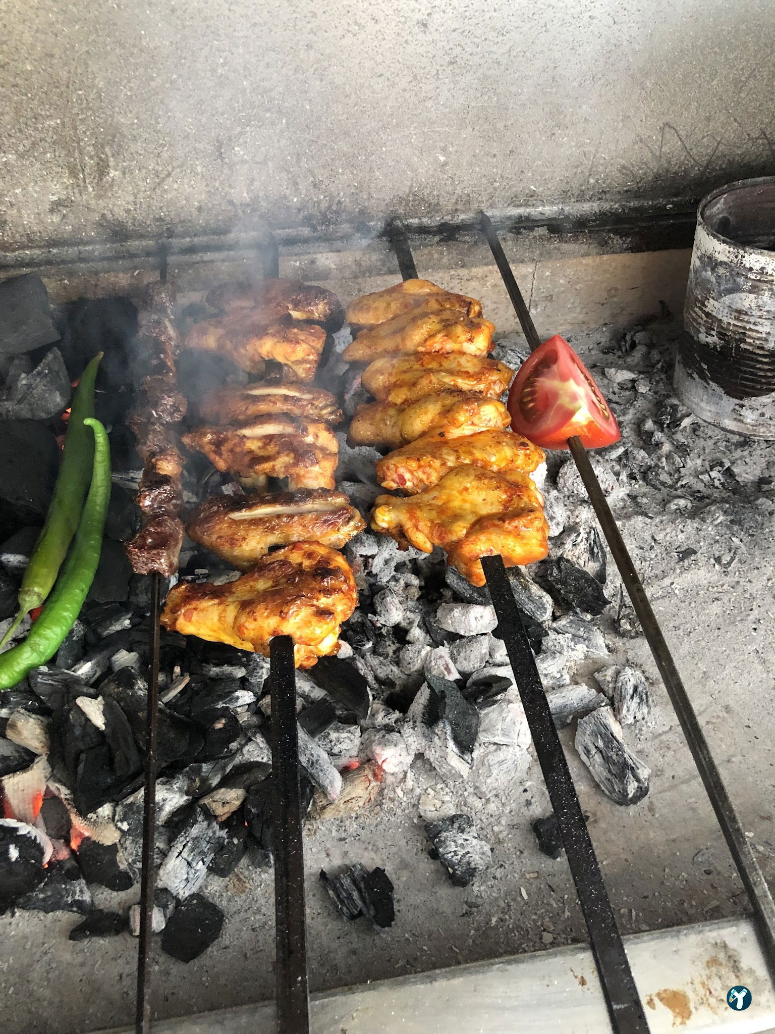 Hira Kebap Pide Lahmacun Ve Döner Salonu