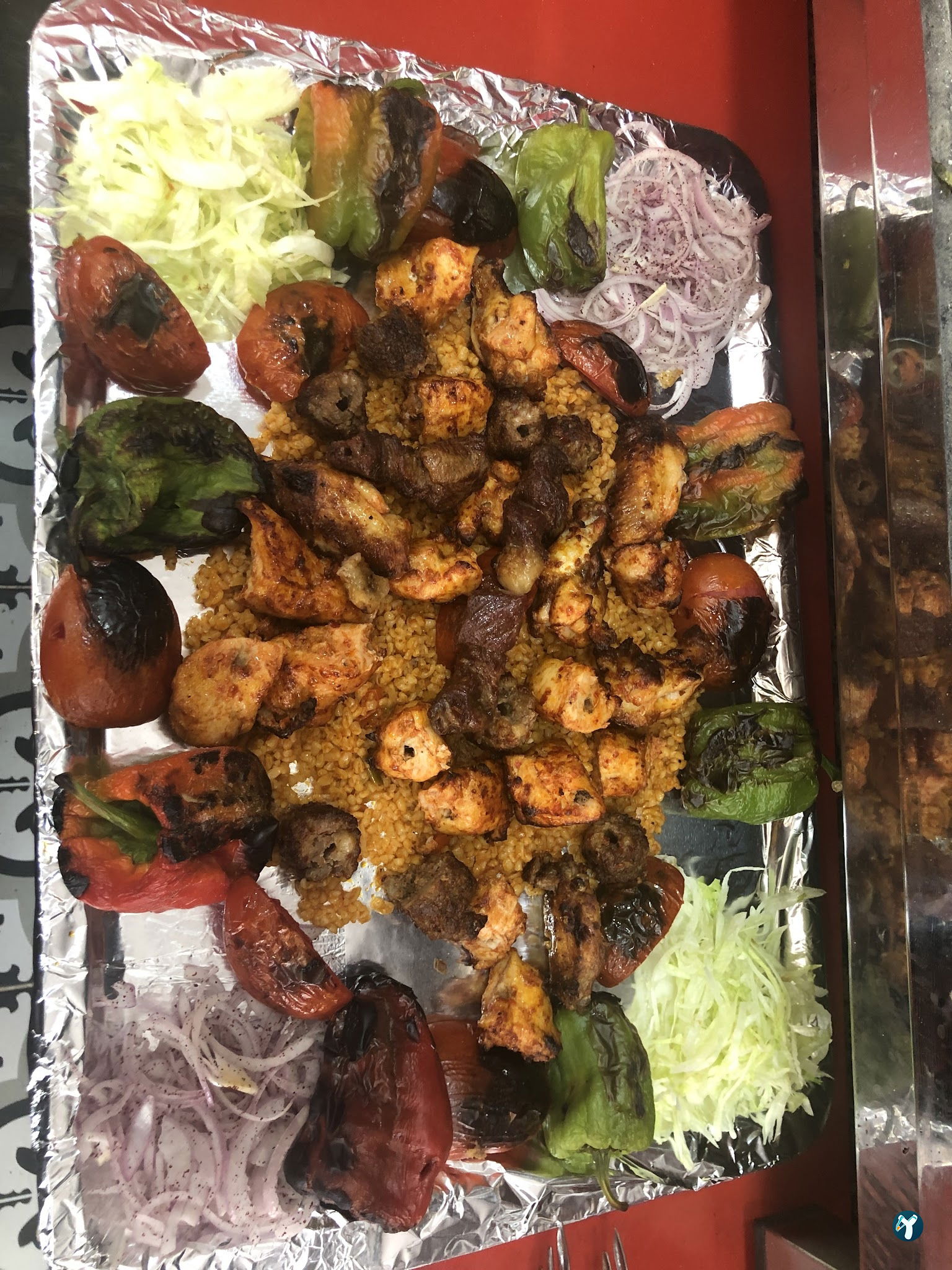 Hira Kebap Pide Lahmacun Ve Döner Salonu