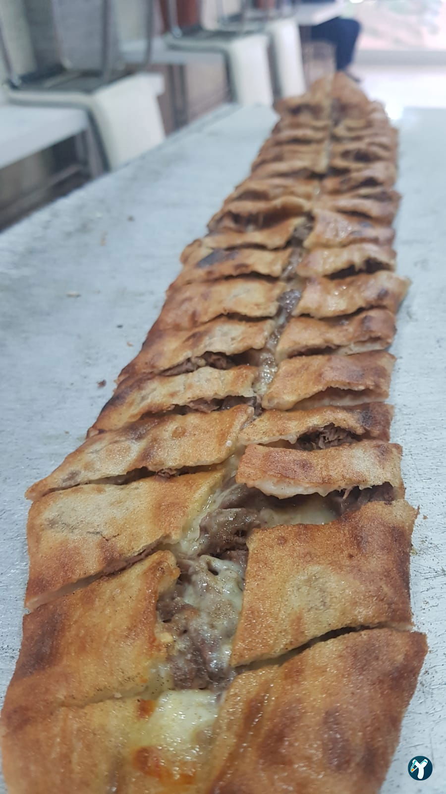 Hira Kebap Pide Lahmacun Ve Döner Salonu