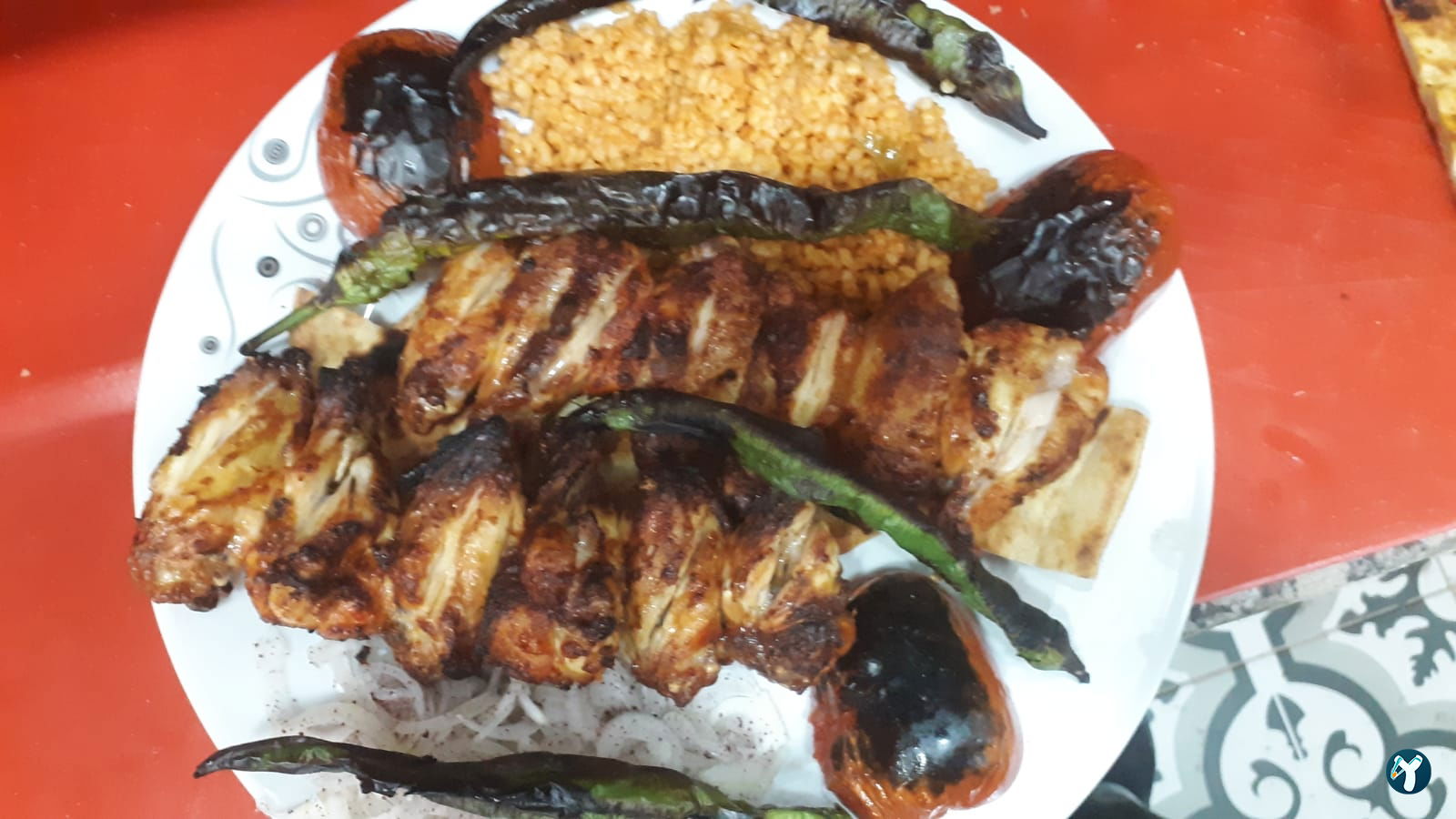 Hira Kebap Pide Lahmacun Ve Döner Salonu