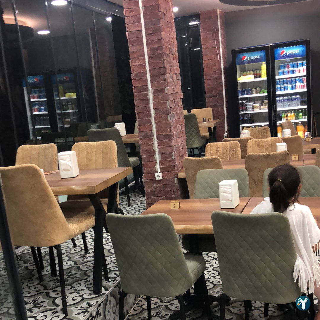 Hira Kebap Pide Lahmacun Ve Döner Salonu