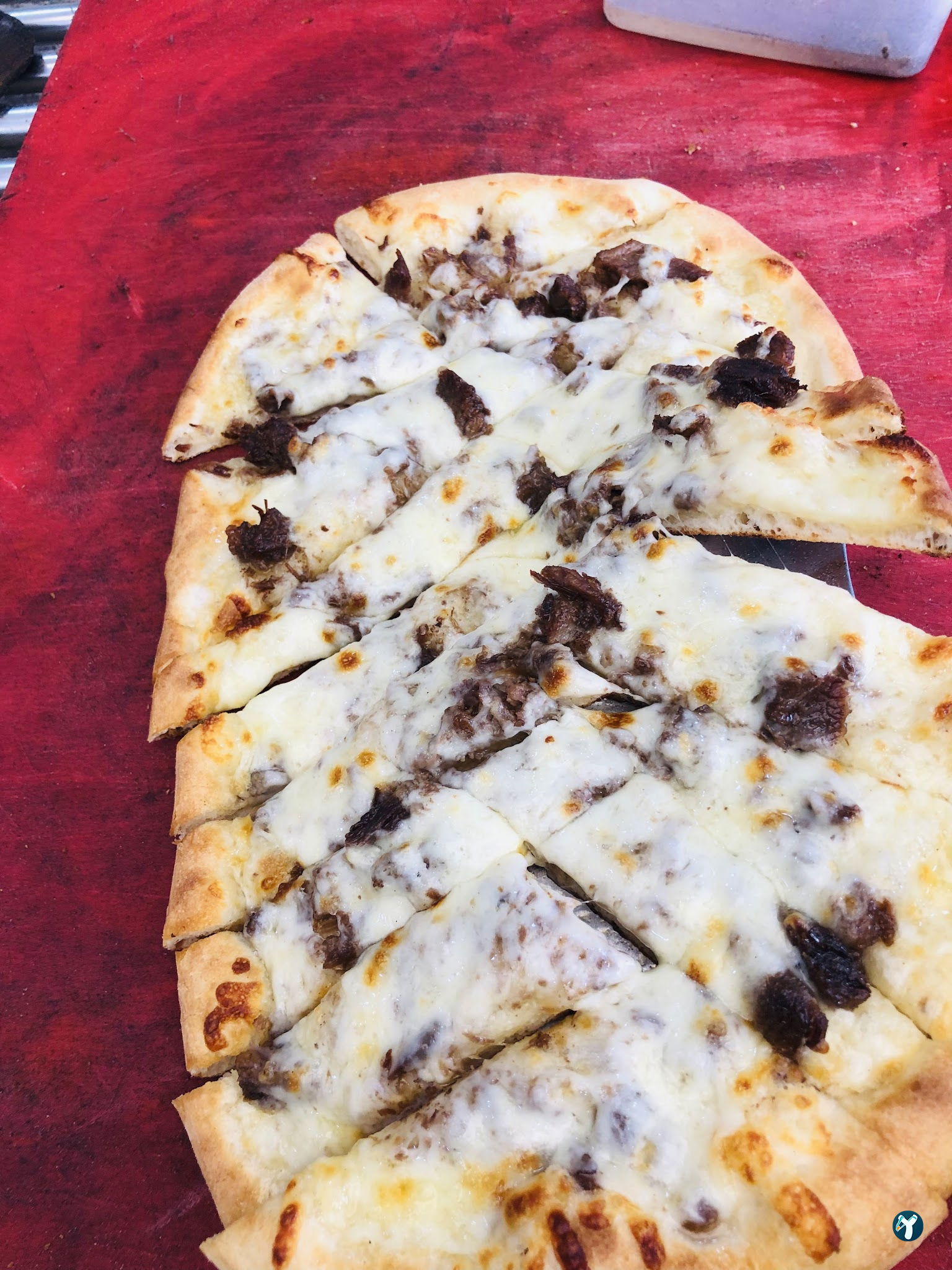 Hira Kebap Pide Lahmacun Ve Döner Salonu