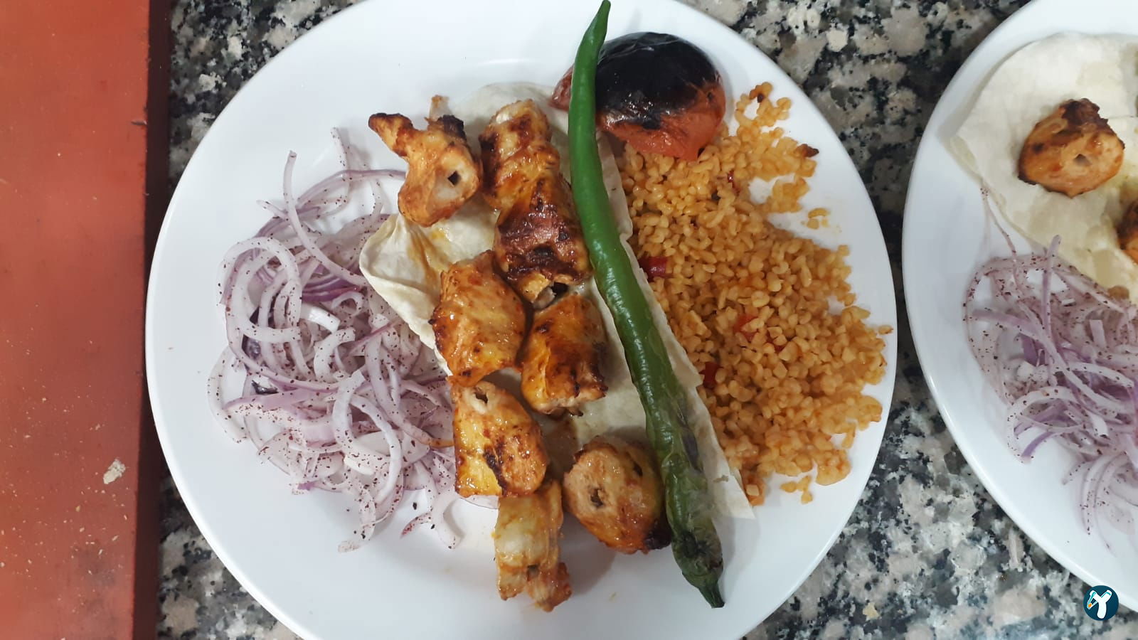 Hira Kebap Pide Lahmacun Ve Döner Salonu