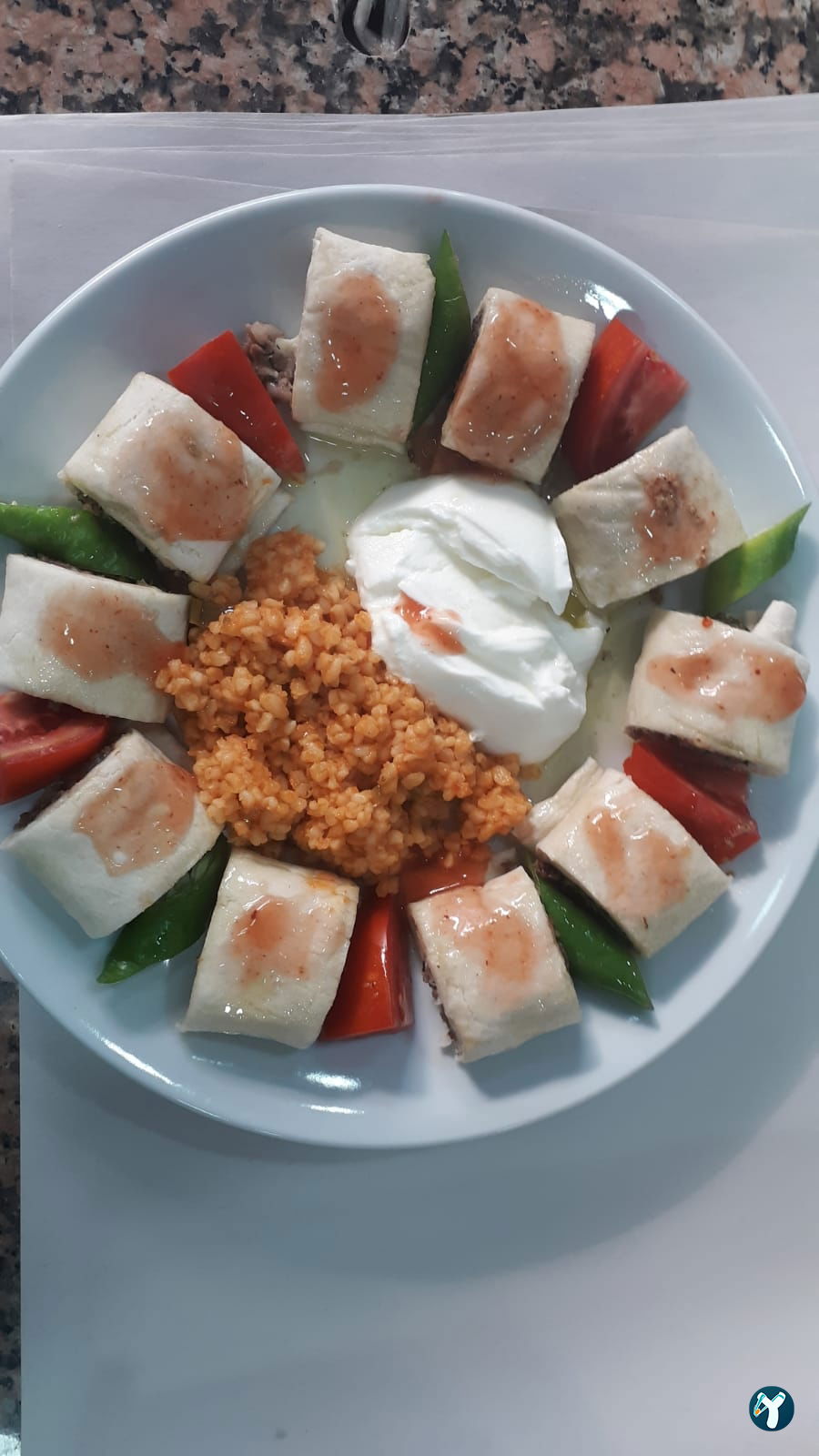 Hira Kebap Pide Lahmacun Ve Döner Salonu
